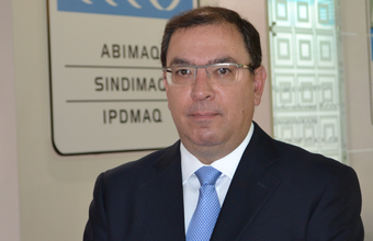 Cai em 29,3% o faturamento da indústria de máquinas no primeiro semestre