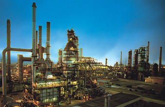 Refinarias brasileiras batem novo recorde de processamento