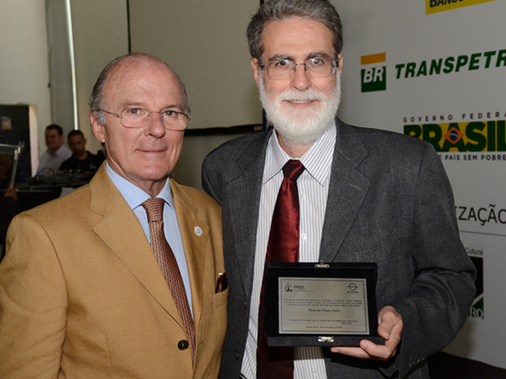 Petrobras recebe homenagem por contribuição à indústria naval