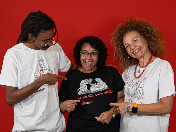 Neste Natal, presenteie com propósito ao lado de Médicos Sem Fronteiras